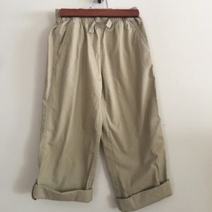 Hanna Andersson khaki capris